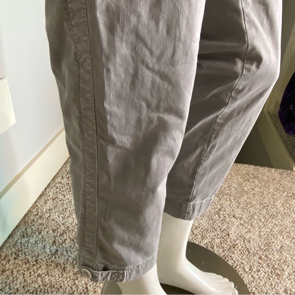 EDDIE BAUER Shaw Light Grey Corduroy Capri Crop Pant Utility Size 8 Tall - Picture 8 of 16